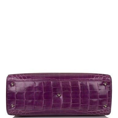 Christian Dior
Purple Shiny Crocodile Large Lady Dior Bag Silver Hardware