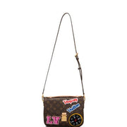 Louis Vuitton Metis Monogram Patches Pochette Metis of Coated Canvas with Golden Brass Hardware