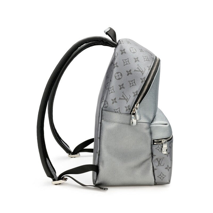 Louis Vuitton
Zaino Grey Monogram Coated Canvas Taigarama Grey Discovery Backpack PM Silver Hardware, 2021