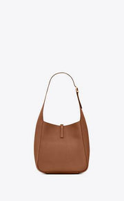 LE 5 À 7 PICCOLA E MORBIDA IN PELLE MARTELLATA