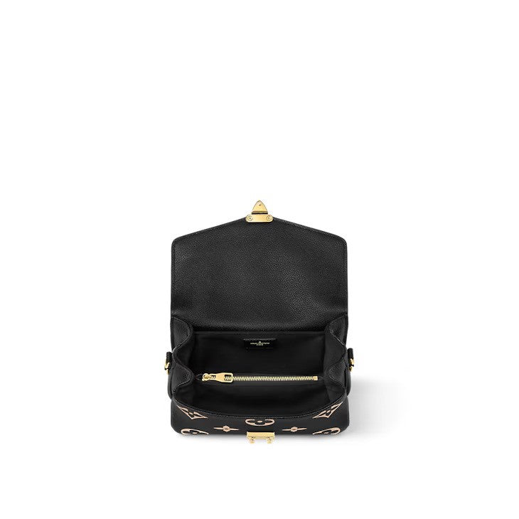 M46596 Pochette Métis East West